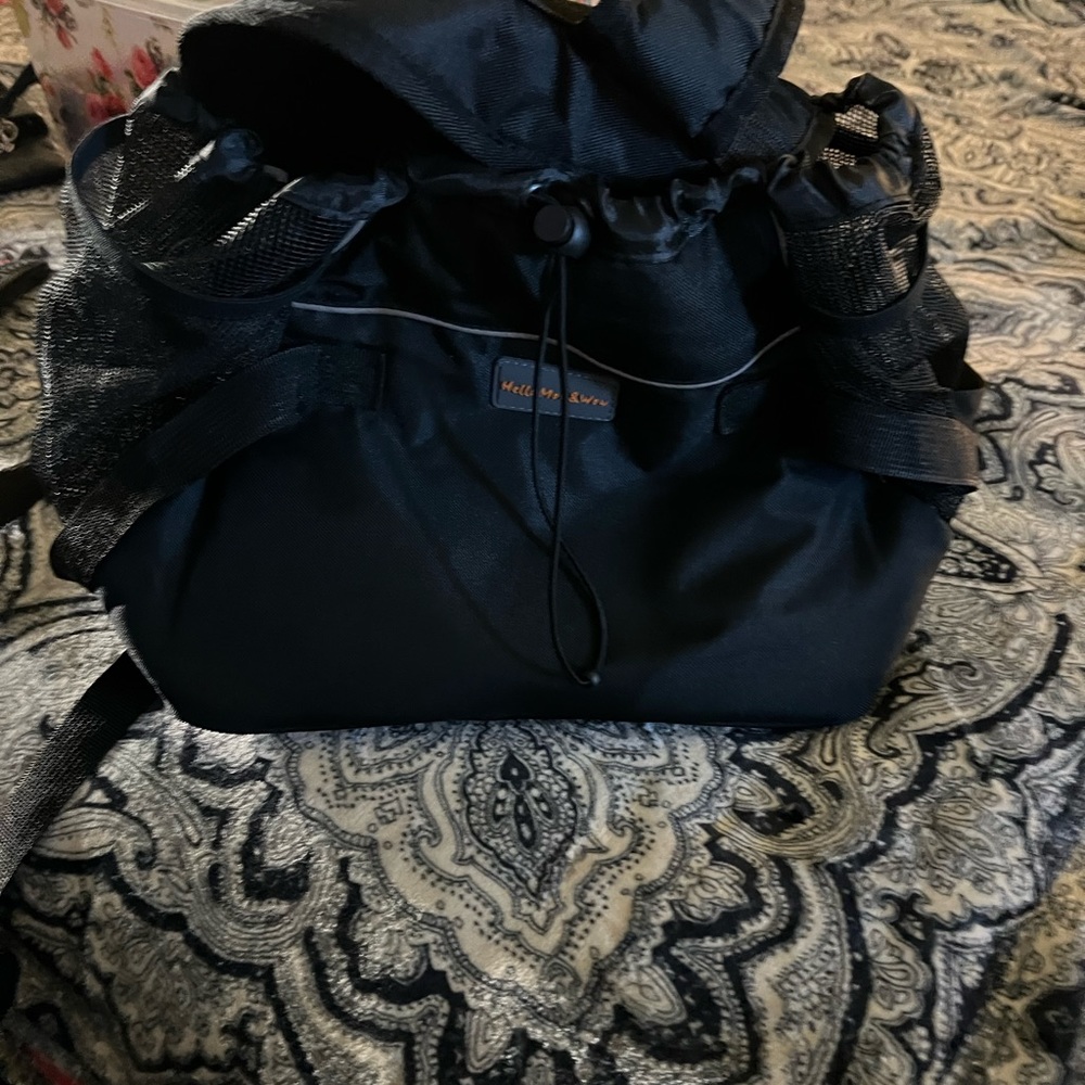 Hello mow wow pet carrier/backpack